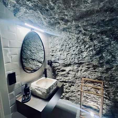 Cueva Luxe Las Calcetas Setenil De Las Bodegas Zewnętrze zdjęcie